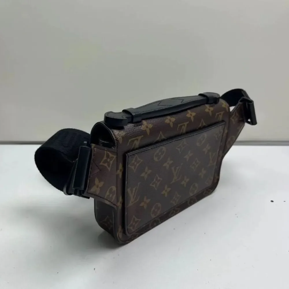 Louis Vuitton Women Pre-Loved Bag Very Good Condition